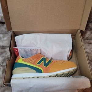 Children's New Balance 996, Retro Suede Sneakers in Orange and Green size 1Y.